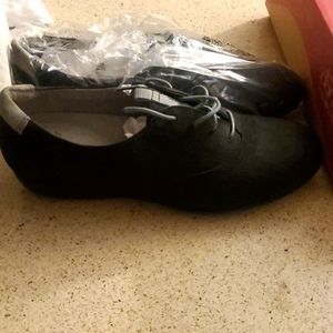 Dansko Kimi milled Nubuck